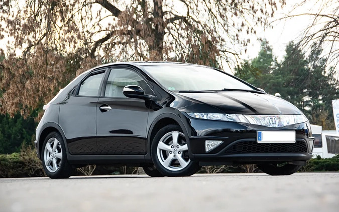 Honda Civic cena 19900 przebieg: 170000, rok produkcji 2008 z Szydłowiec małe 562